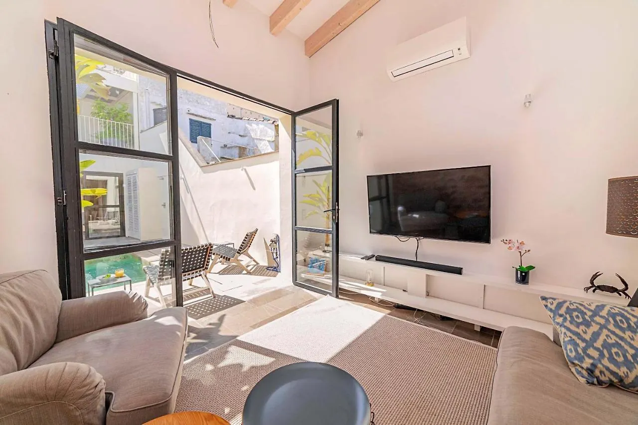 Elegant Town House In Pollensa 2 Bedrooms Roser Vell Located In Heart Of Old Town Villa